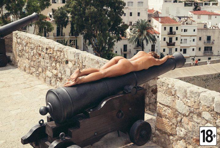 Мариса Папен: обнаженная на Ибице! Подробности и фото!