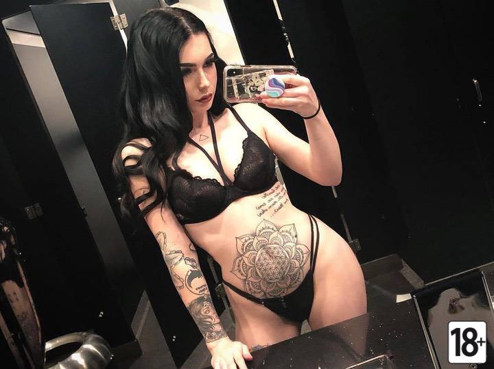 Фото привет от стриптизерок! Поддержите культуру стриптиза в каждой пивнухе!