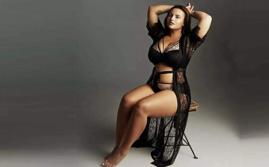 Красивые полненькие девушки (75 фото)