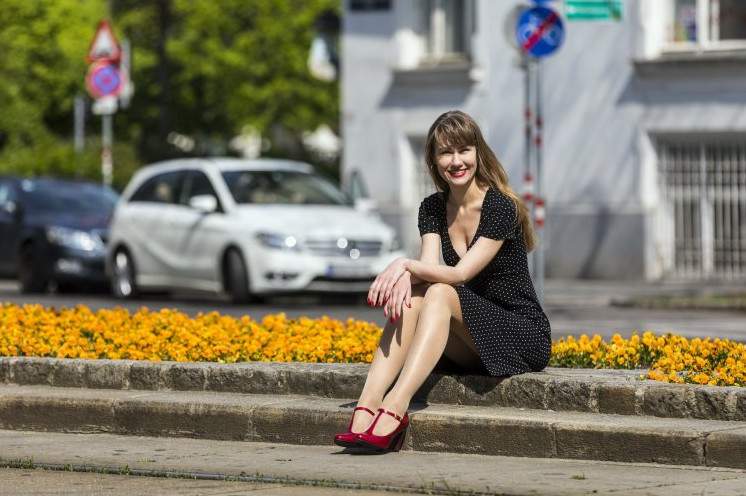 Красивые женщины в России на улице