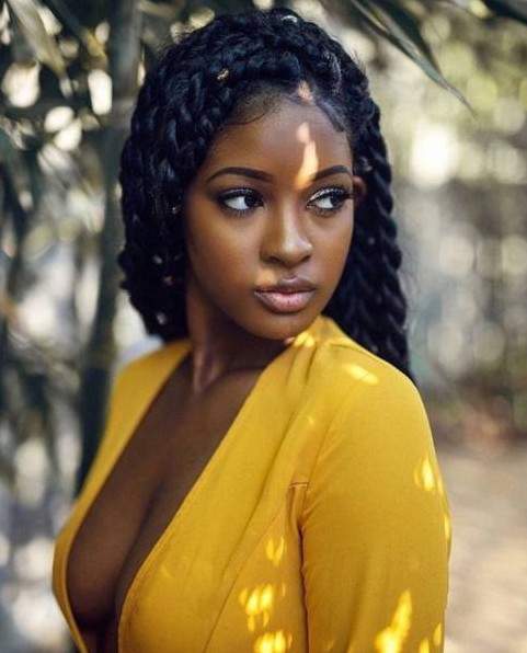 Красивые представительницы прекрасного пола из Африки на фотографиях.