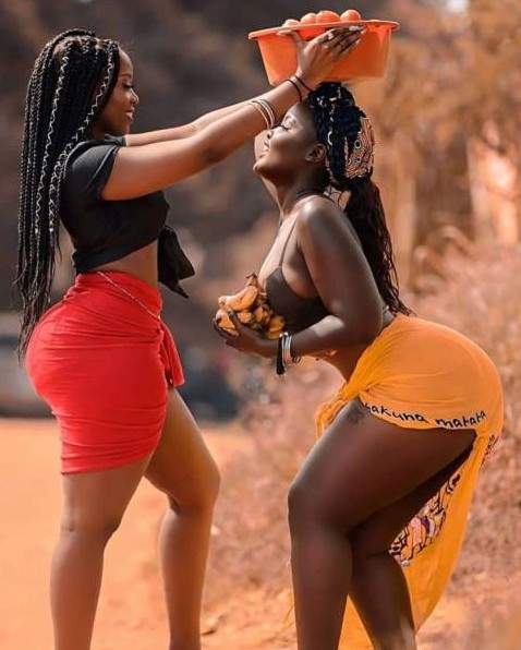 Пышные африканские красотки