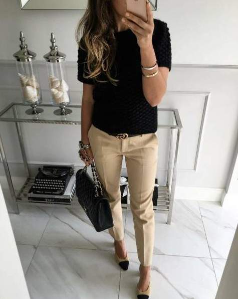 Образ с бежевыми штанами